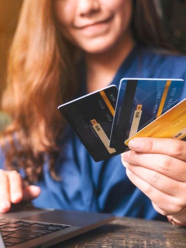 Tarjeta de Crédito o Débito: ¿Qué te Conviene Usar?